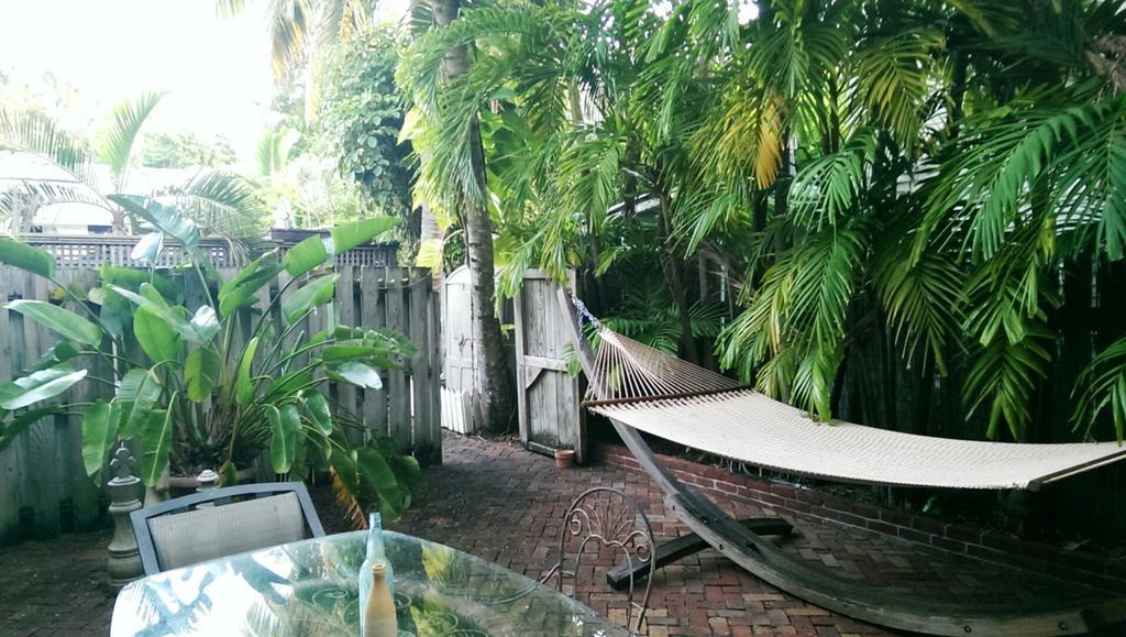 Frances Street Bottle Inn Key West Dış mekan fotoğraf